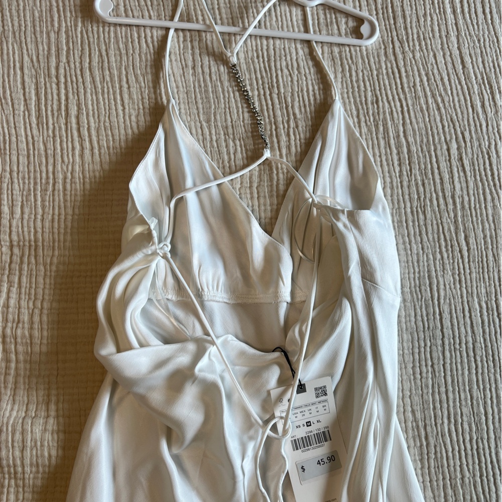 Zara Satin White Mini Dress with Rhinestones - Picture 5 of 5